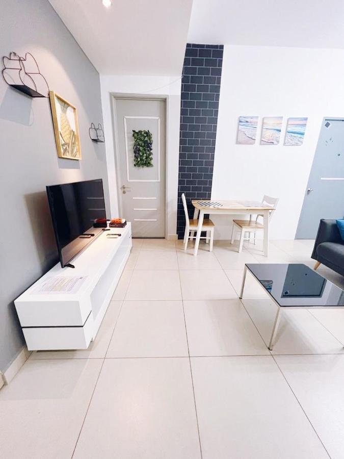 Pangsapuri Promo Connected Train 4 Bedroom Above Mall 20 Kuala Lumpur
