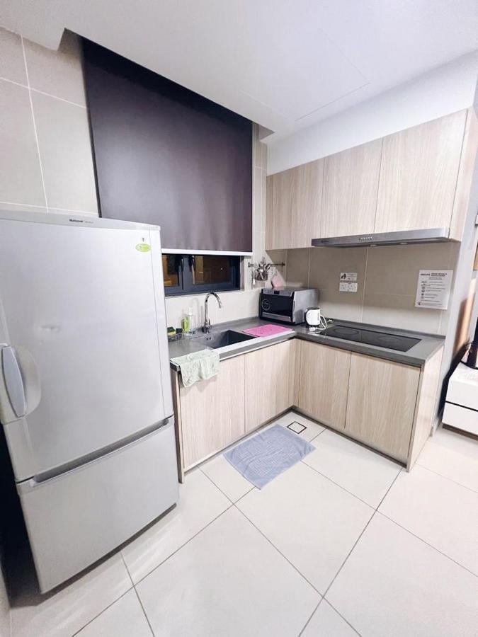 Promo Connected Train 4 Bedroom Above Mall 20 Pangsapuri