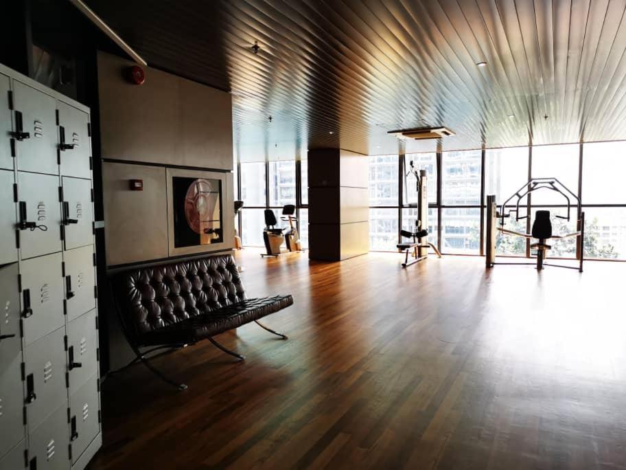 Promo Connected Train 4 Bedroom Above Mall 20 Kuala Lumpur